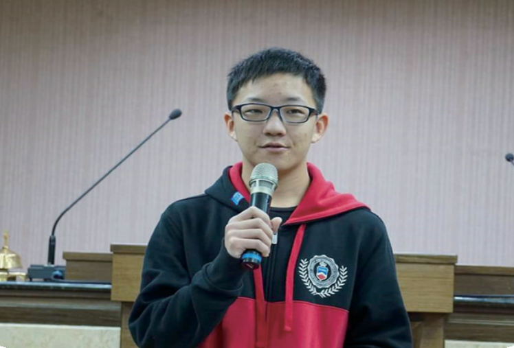 2019一家三口蒙主恩-景美教会欧冠新